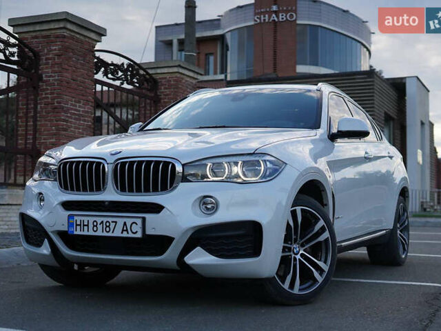 Білий БМВ Х6, об'ємом двигуна 2.99 л та пробігом 141 тис. км за 39600 $, фото 124 на Automoto.ua