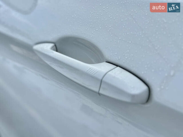 Белый БМВ Х6, объемом двигателя 2.98 л и пробегом 128 тыс. км за 33500 $, фото 14 на Automoto.ua