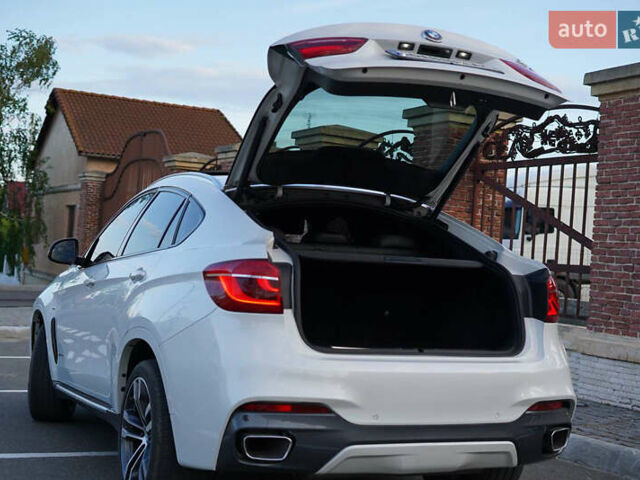 Білий БМВ Х6, об'ємом двигуна 2.99 л та пробігом 141 тис. км за 39600 $, фото 147 на Automoto.ua