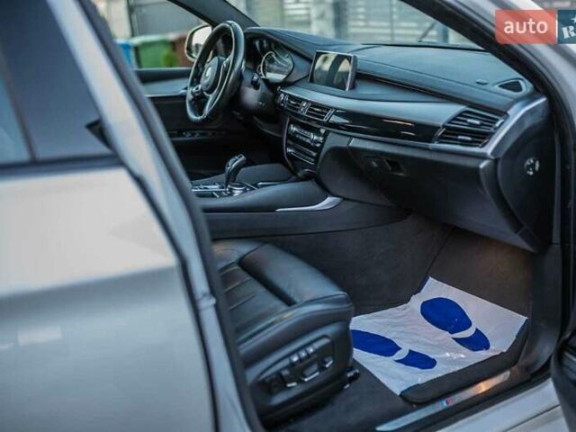 Белый БМВ Х6, объемом двигателя 3 л и пробегом 300 тыс. км за 33549 $, фото 8 на Automoto.ua
