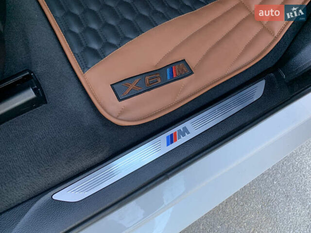 Белый БМВ Х6, объемом двигателя 3 л и пробегом 100 тыс. км за 44950 $, фото 42 на Automoto.ua