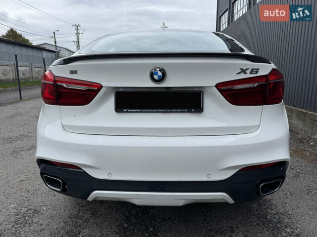 Белый БМВ Х6, объемом двигателя 2.99 л и пробегом 121 тыс. км за 48000 $, фото 7 на Automoto.ua