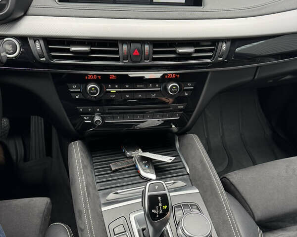 Белый БМВ Х6, объемом двигателя 2.99 л и пробегом 121 тыс. км за 48000 $, фото 14 на Automoto.ua