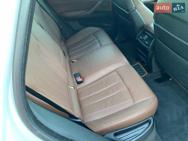 Белый БМВ Х6, объемом двигателя 3 л и пробегом 100 тыс. км за 44950 $, фото 37 на Automoto.ua