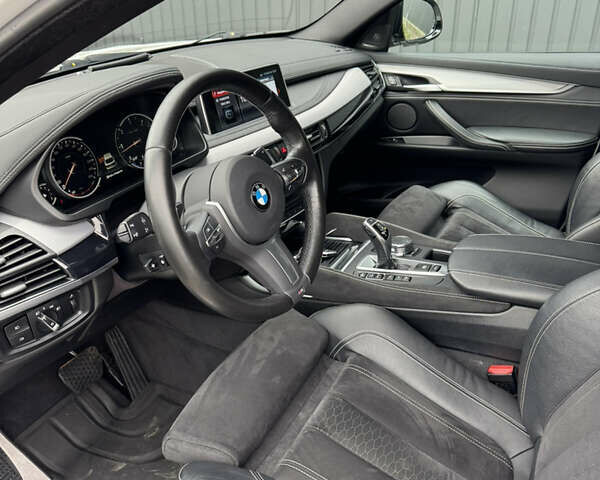 Белый БМВ Х6, объемом двигателя 2.99 л и пробегом 121 тыс. км за 48000 $, фото 9 на Automoto.ua