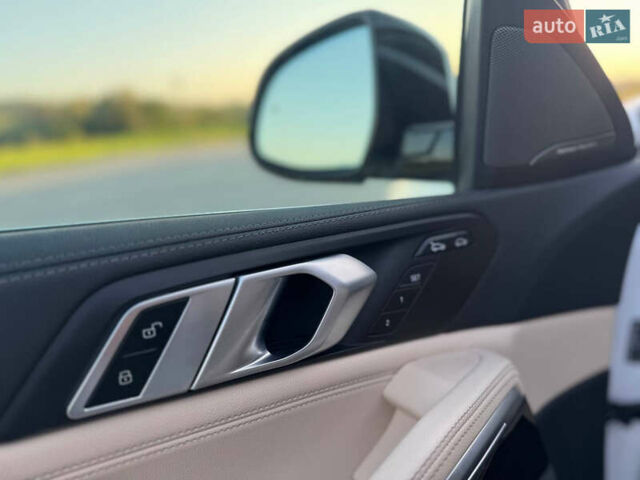 Белый БМВ Х6, объемом двигателя 3 л и пробегом 105 тыс. км за 58000 $, фото 20 на Automoto.ua