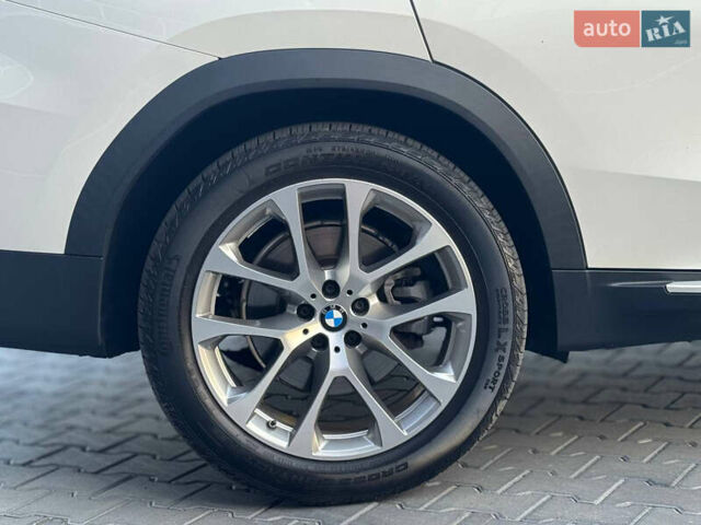 Белый БМВ Х6, объемом двигателя 3 л и пробегом 105 тыс. км за 58000 $, фото 7 на Automoto.ua