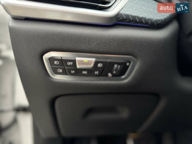 Белый БМВ Х6, объемом двигателя 2.99 л и пробегом 166 тыс. км за 72000 $, фото 23 на Automoto.ua