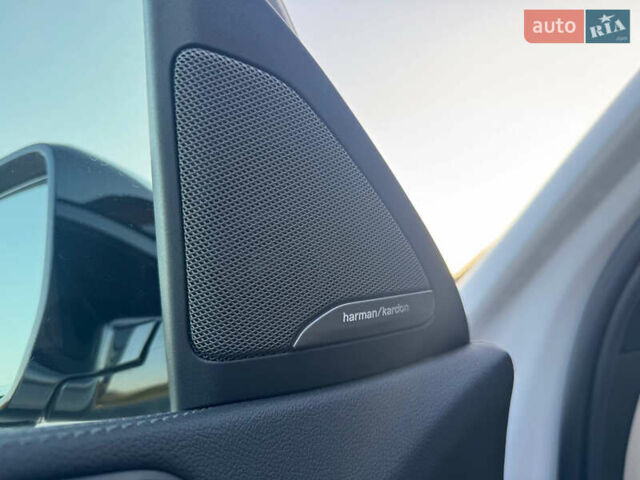 Белый БМВ Х6, объемом двигателя 3 л и пробегом 105 тыс. км за 58000 $, фото 19 на Automoto.ua