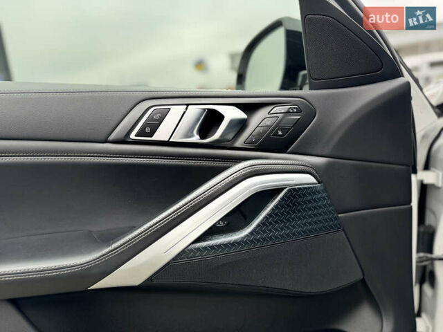 Белый БМВ Х6, объемом двигателя 2.99 л и пробегом 166 тыс. км за 72000 $, фото 19 на Automoto.ua