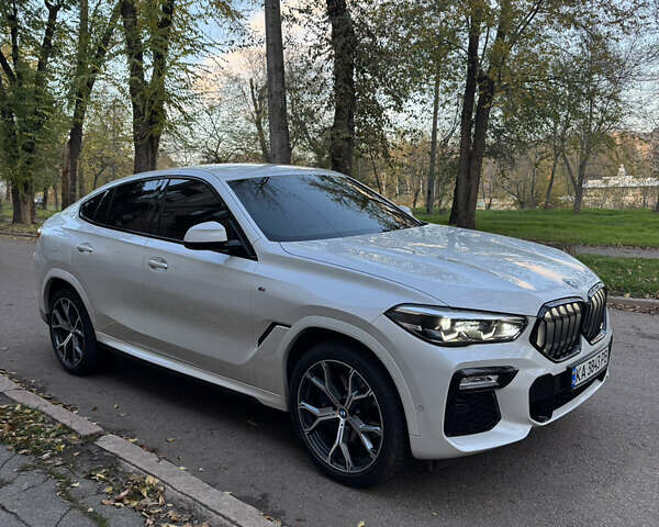 Белый БМВ Х6, объемом двигателя 2.99 л и пробегом 56 тыс. км за 83000 $, фото 10 на Automoto.ua