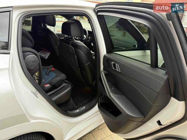 Білий БМВ Х6, об'ємом двигуна 3 л та пробігом 36 тис. км за 79900 $, фото 45 на Automoto.ua
