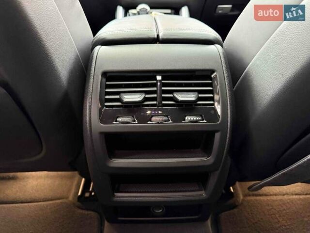 Білий БМВ Х6, об'ємом двигуна 3 л та пробігом 36 тис. км за 79900 $, фото 41 на Automoto.ua