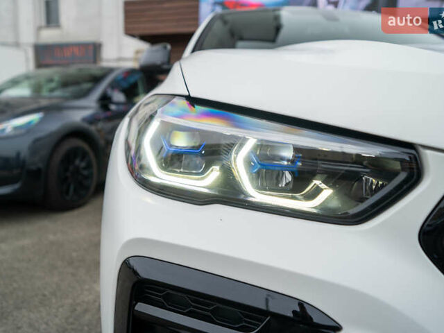 Белый БМВ Х6, объемом двигателя 4.4 л и пробегом 71 тыс. км за 74900 $, фото 6 на Automoto.ua