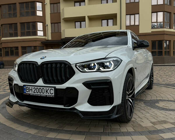 Білий БМВ Х6, об'ємом двигуна 3 л та пробігом 85 тис. км за 71000 $, фото 2 на Automoto.ua