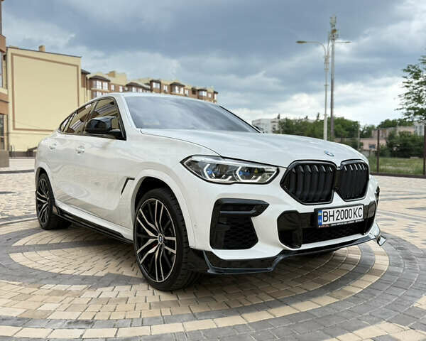 Білий БМВ Х6, об'ємом двигуна 3 л та пробігом 85 тис. км за 71000 $, фото 6 на Automoto.ua