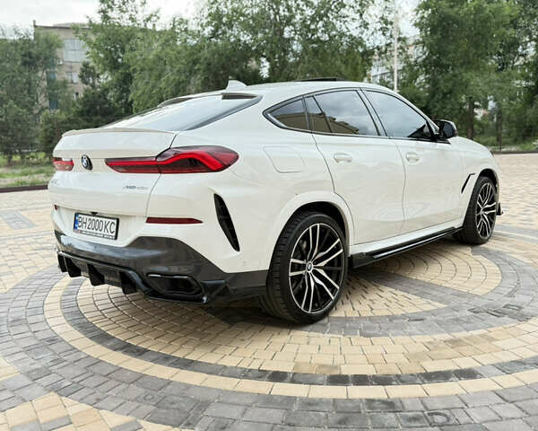 Білий БМВ Х6, об'ємом двигуна 3 л та пробігом 85 тис. км за 71000 $, фото 8 на Automoto.ua