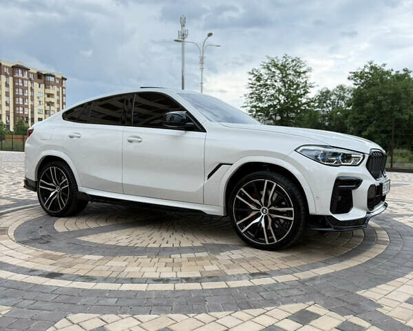 Білий БМВ Х6, об'ємом двигуна 3 л та пробігом 85 тис. км за 71000 $, фото 16 на Automoto.ua