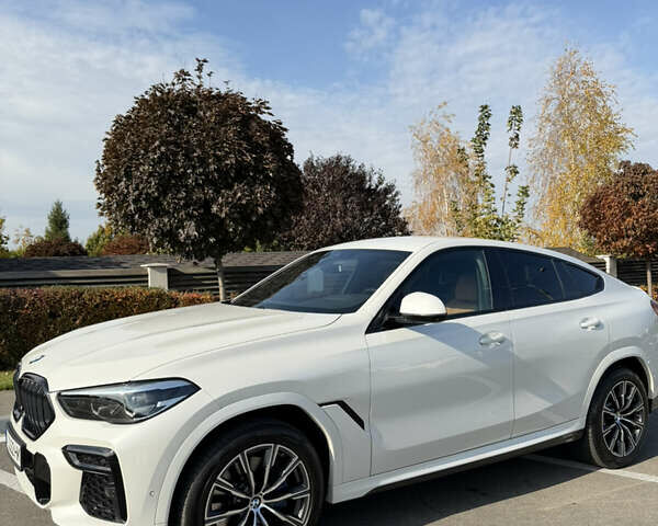 Белый БМВ Х6, объемом двигателя 3 л и пробегом 75 тыс. км за 95500 $, фото 3 на Automoto.ua