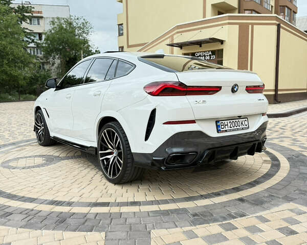 Білий БМВ Х6, об'ємом двигуна 3 л та пробігом 85 тис. км за 71000 $, фото 9 на Automoto.ua
