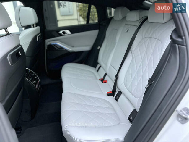 Білий БМВ Х6, об'ємом двигуна 4.39 л та пробігом 1 тис. км за 139000 $, фото 30 на Automoto.ua