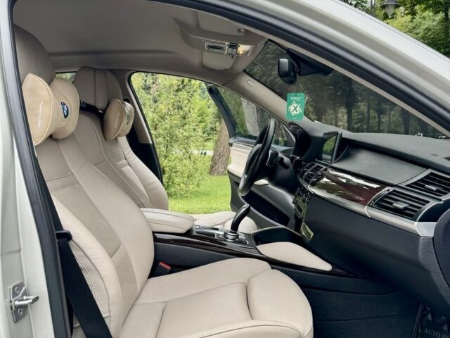 Бежевий БМВ Х6, об'ємом двигуна 3 л та пробігом 162 тис. км за 17777 $, фото 2 на Automoto.ua