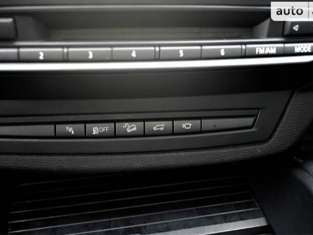 Чорний БМВ Х6, об'ємом двигуна 3 л та пробігом 225 тис. км за 21999 $, фото 17 на Automoto.ua