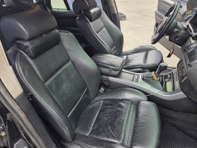 Черный БМВ Х6, объемом двигателя 3 л и пробегом 369 тыс. км за 10500 $, фото 7 на Automoto.ua