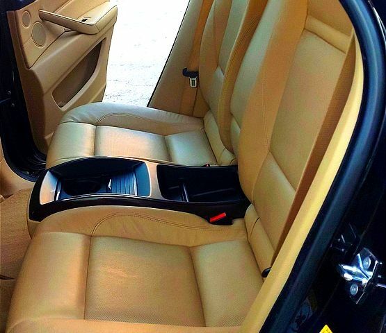 Черный БМВ Х6, объемом двигателя 3 л и пробегом 114 тыс. км за 17500 $, фото 3 на Automoto.ua