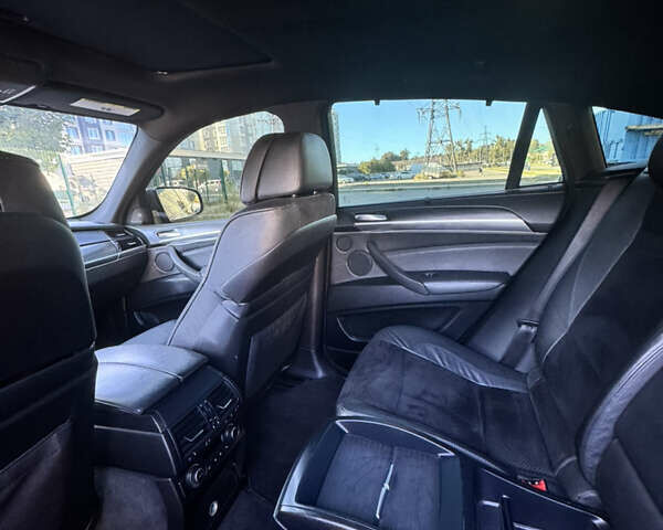 Чорний БМВ Х6, об'ємом двигуна 3 л та пробігом 13 тис. км за 17000 $, фото 2 на Automoto.ua