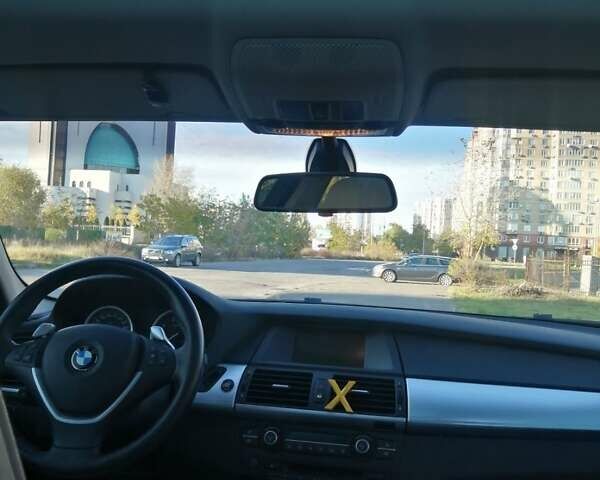 Чорний БМВ Х6, об'ємом двигуна 4.39 л та пробігом 68 тис. км за 17500 $, фото 12 на Automoto.ua