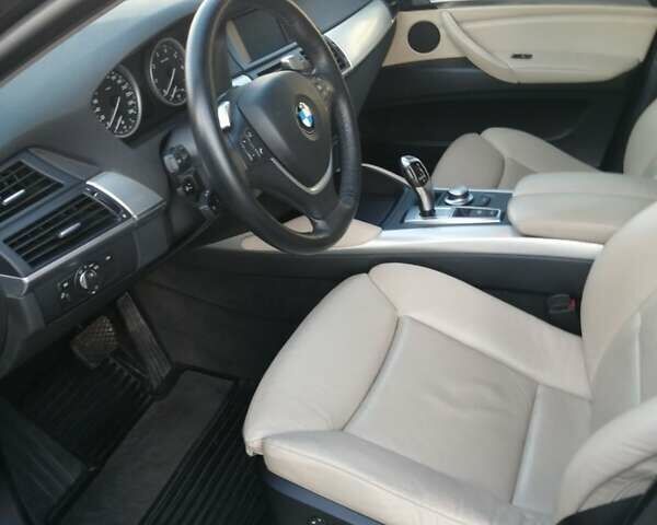 Чорний БМВ Х6, об'ємом двигуна 4.39 л та пробігом 68 тис. км за 17500 $, фото 10 на Automoto.ua