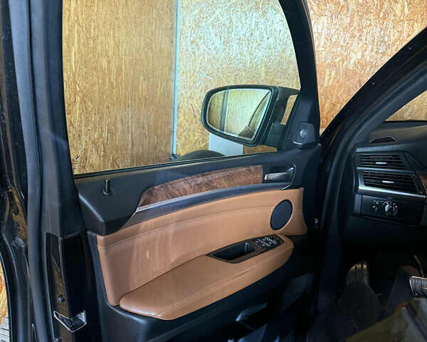 Черный БМВ Х6, объемом двигателя 3 л и пробегом 189 тыс. км за 16500 $, фото 5 на Automoto.ua