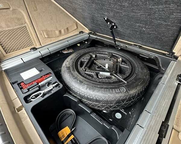 Чорний БМВ Х6, об'ємом двигуна 2.98 л та пробігом 210 тис. км за 11500 $, фото 15 на Automoto.ua