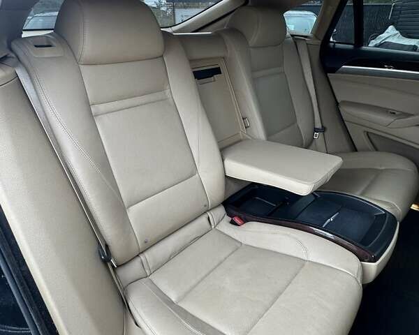 Чорний БМВ Х6, об'ємом двигуна 2.98 л та пробігом 210 тис. км за 11500 $, фото 24 на Automoto.ua