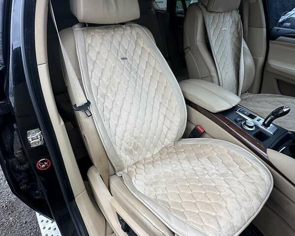 Чорний БМВ Х6, об'ємом двигуна 2.98 л та пробігом 210 тис. км за 11500 $, фото 25 на Automoto.ua