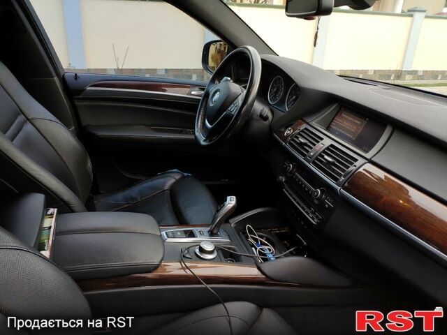 Чорний БМВ Х6, об'ємом двигуна 3 л та пробігом 80 тис. км за 15900 $, фото 13 на Automoto.ua