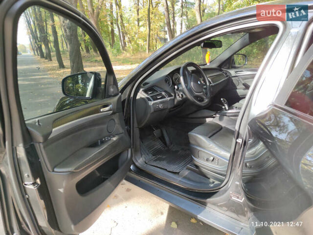 Чорний БМВ Х6, об'ємом двигуна 2.99 л та пробігом 180 тис. км за 13000 $, фото 13 на Automoto.ua