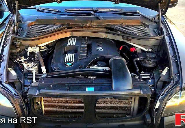 Черный БМВ Х6, объемом двигателя 3 л и пробегом 114 тыс. км за 17500 $, фото 1 на Automoto.ua