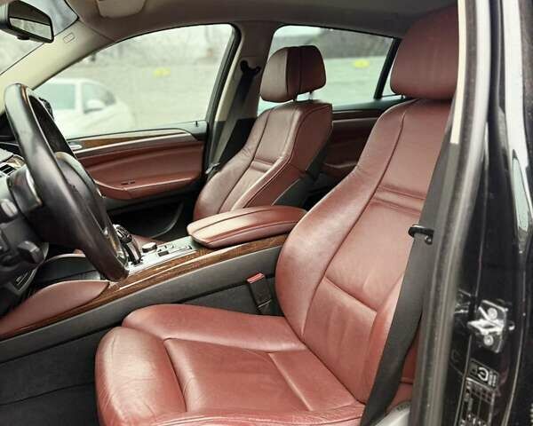 Чорний БМВ Х6, об'ємом двигуна 2.99 л та пробігом 250 тис. км за 18500 $, фото 12 на Automoto.ua