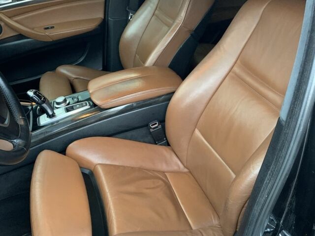 Черный БМВ Х6, объемом двигателя 3 л и пробегом 196 тыс. км за 23000 $, фото 6 на Automoto.ua