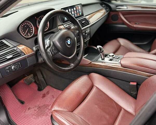 Чорний БМВ Х6, об'ємом двигуна 2.99 л та пробігом 250 тис. км за 18500 $, фото 6 на Automoto.ua