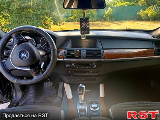 Чорний БМВ Х6, об'ємом двигуна 3 л та пробігом 133 тис. км за 17000 $, фото 2 на Automoto.ua
