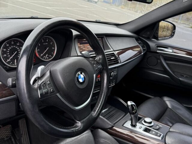 Черный БМВ Х6, объемом двигателя 4.4 л и пробегом 215 тыс. км за 15000 $, фото 4 на Automoto.ua