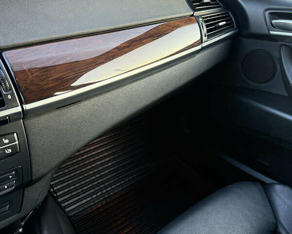 Чорний БМВ Х6, об'ємом двигуна 2.99 л та пробігом 360 тис. км за 24000 $, фото 16 на Automoto.ua