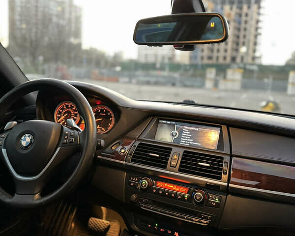 Черный БМВ Х6, объемом двигателя 2.98 л и пробегом 350 тыс. км за 14500 $, фото 7 на Automoto.ua