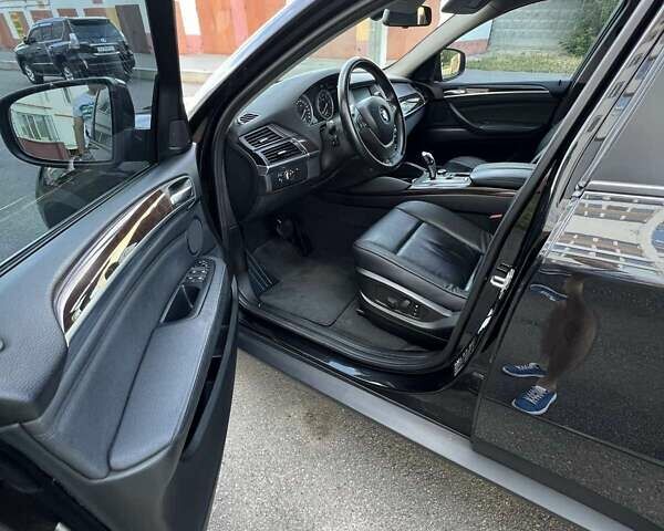 Черный БМВ Х6, объемом двигателя 3 л и пробегом 117 тыс. км за 19200 $, фото 13 на Automoto.ua