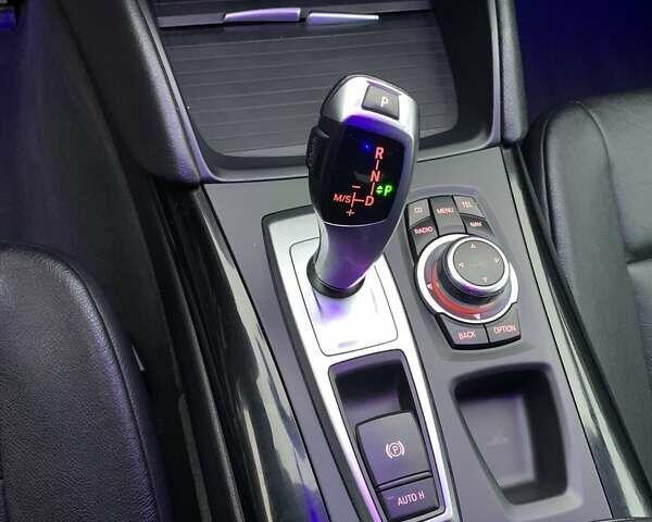 Черный БМВ Х6, объемом двигателя 3 л и пробегом 210 тыс. км за 18000 $, фото 17 на Automoto.ua