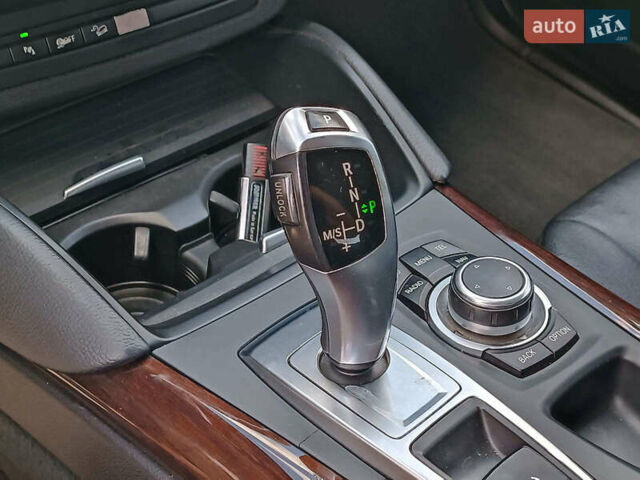 Чорний БМВ Х6, об'ємом двигуна 3 л та пробігом 117 тис. км за 20640 $, фото 31 на Automoto.ua