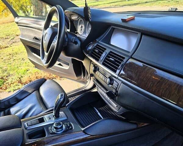 Черный БМВ Х6, объемом двигателя 4.4 л и пробегом 239 тыс. км за 14999 $, фото 18 на Automoto.ua